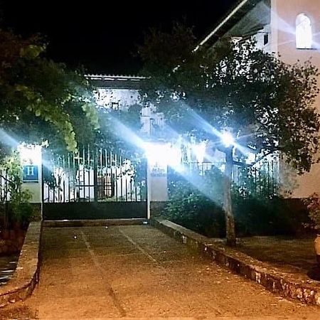 Hotel Cortijo Las Grullas Benalup-Casas Viejas Exterior foto
