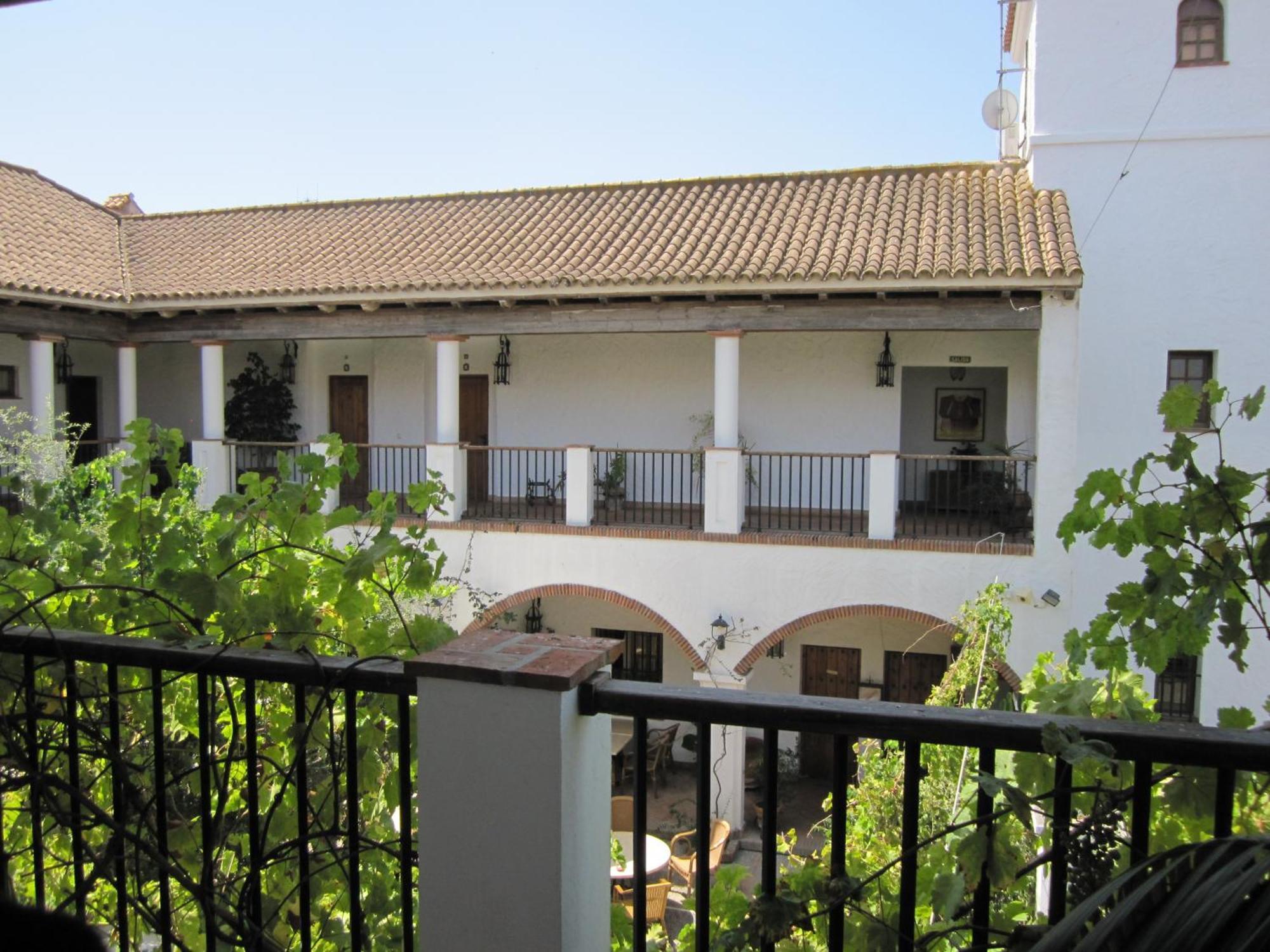 Hotel Cortijo Las Grullas Benalup-Casas Viejas Exterior foto